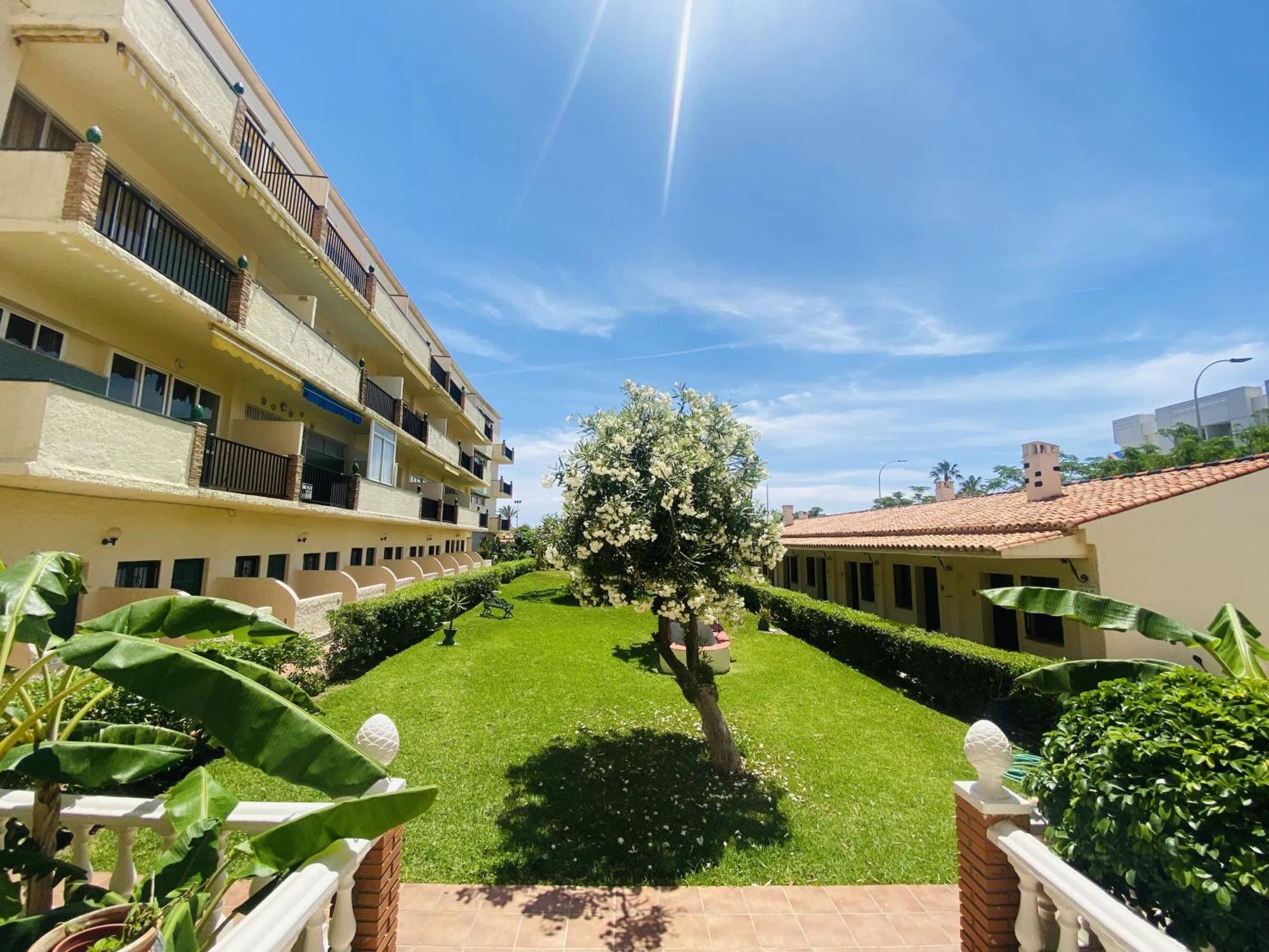 Hotel Los Jazmines Torremolinos Exterior photo